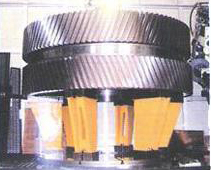 人字齒大齒輪高速軸